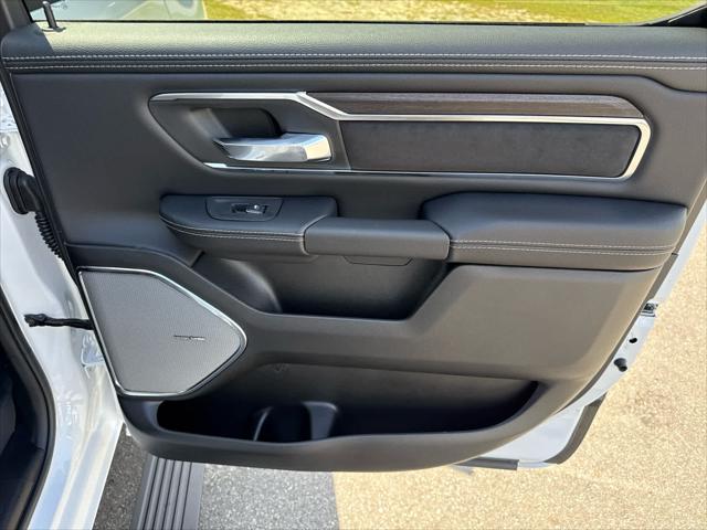 2026 Ram 1500 Laramie Crew Cab 4x4 5'7" Box