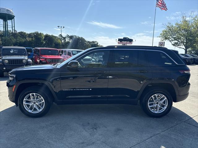 2025 Jeep Grand Cherokee GRAND CHEROKEE LAREDO X 4X2