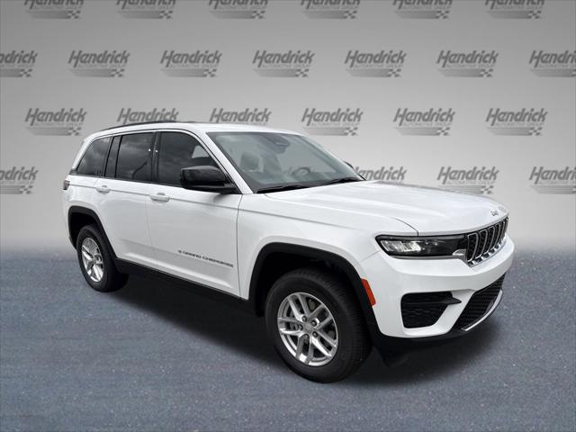 2025 Jeep Grand Cherokee GRAND CHEROKEE LAREDO X 4X4