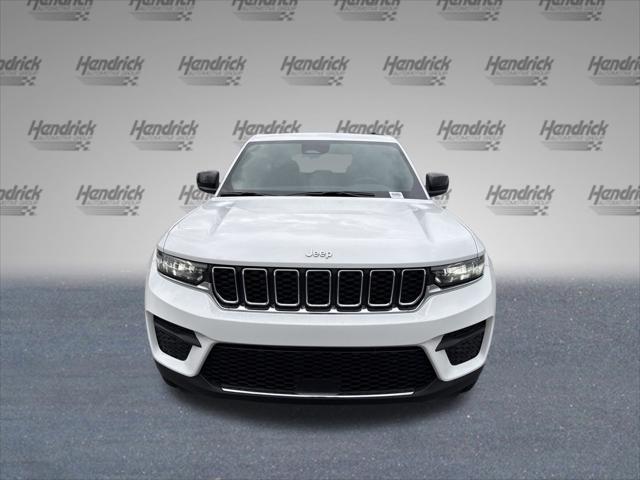 2025 Jeep Grand Cherokee GRAND CHEROKEE LAREDO X 4X4