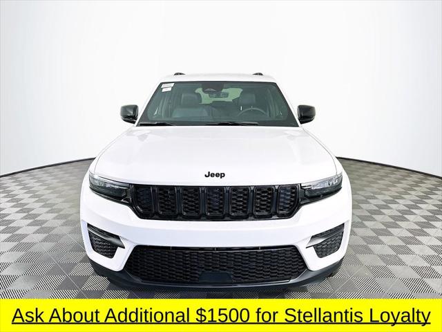 2025 Jeep Grand Cherokee GRAND CHEROKEE ALTITUDE 4X4 2025 Jeep Grand Cherokee GRAND CHEROKEE ALTITUDE 4X4