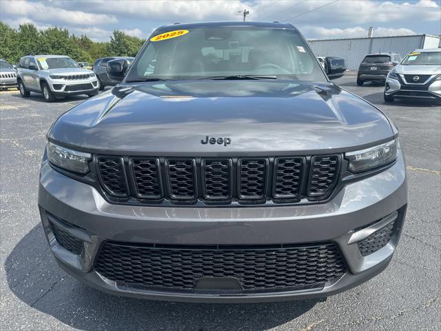 2025 Jeep Grand Cherokee GRAND CHEROKEE ALTITUDE 4X4 2025 Jeep Grand Cherokee GRAND CHEROKEE ALTITUDE 4X4