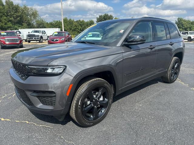 2025 Jeep Grand Cherokee GRAND CHEROKEE ALTITUDE 4X4 2025 Jeep Grand Cherokee GRAND CHEROKEE ALTITUDE 4X4