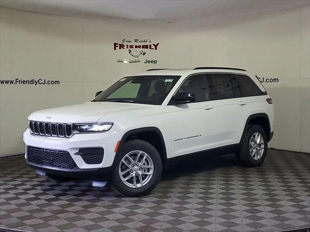 2025 Jeep Grand Cherokee GRAND CHEROKEE LAREDO X 4X4
