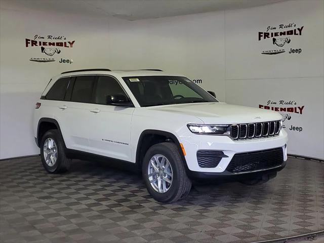 2025 Jeep Grand Cherokee GRAND CHEROKEE LAREDO X 4X4