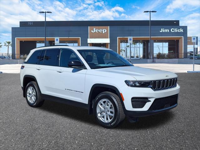 2025 Jeep Grand Cherokee GRAND CHEROKEE LAREDO X 4X4