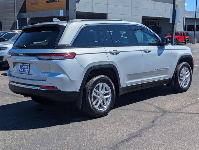 2025 Jeep Grand Cherokee GRAND CHEROKEE LAREDO X 4X4