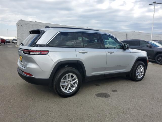 2025 Jeep Grand Cherokee GRAND CHEROKEE LAREDO X 4X4 2025 Jeep Grand Cherokee GRAND CHEROKEE LAREDO X 4X4