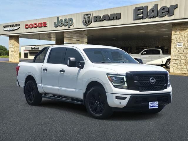 2023 Nissan TITAN Crew Cab SV 4x4