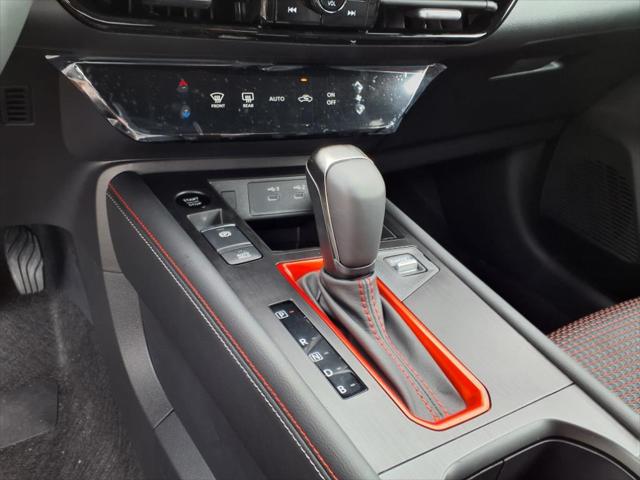 2025 Nissan Kicks SR FWD