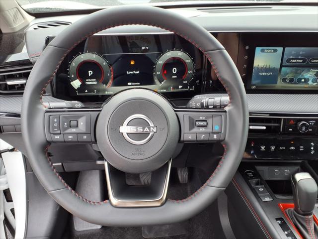 2025 Nissan Kicks SR FWD