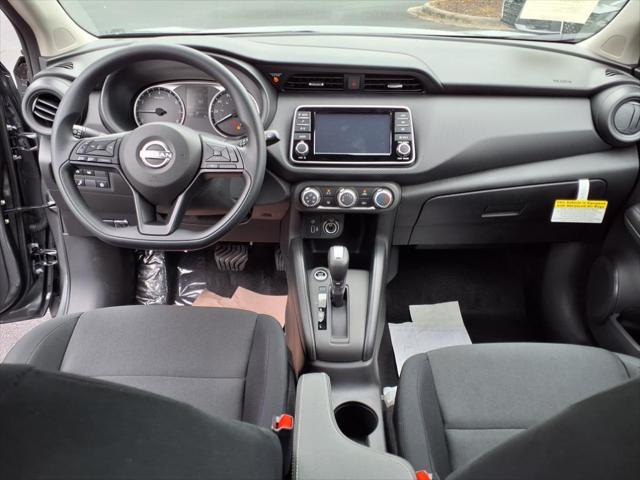 2025 Nissan Kicks S
