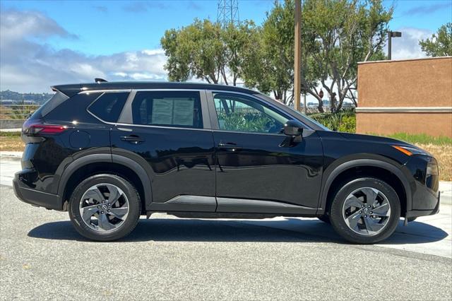 2024 Nissan Rogue SV FWD