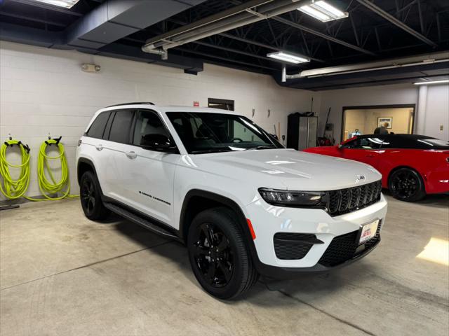 2024 Jeep Grand Cherokee Altitude X 4x4 2024 Jeep Grand Cherokee Altitude X 4x4