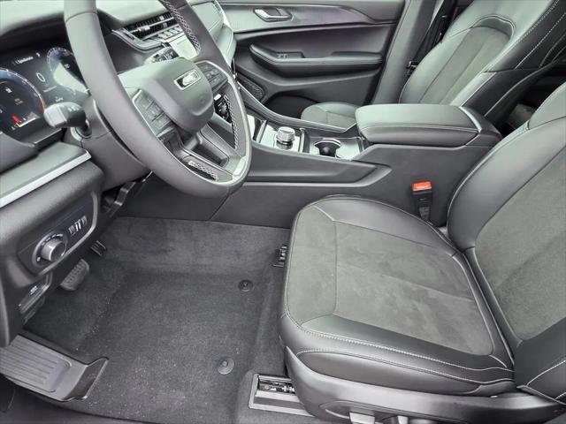 2025 Jeep Grand Cherokee L Altitude X 4x4