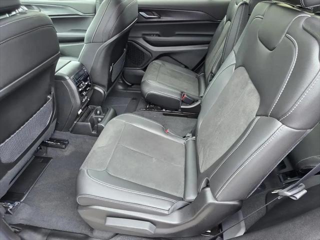 2025 Jeep Grand Cherokee L Altitude X 4x4
