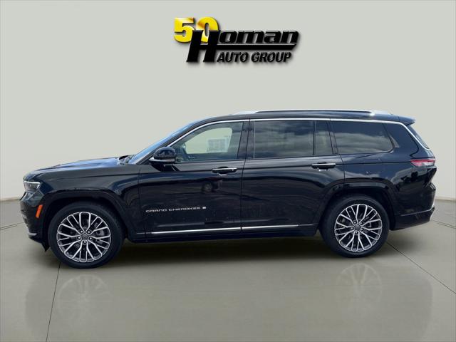 2022 Jeep Grand Cherokee L Summit Reserve 4x4 2022 Jeep Grand Cherokee L Summit Reserve 4x4