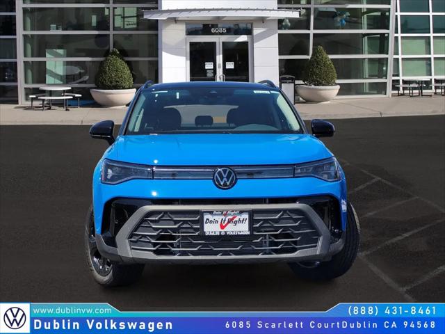 2025 Volkswagen Taos 1.5T SE Black
