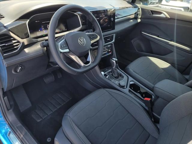 2025 Volkswagen Taos 1.5T SE Black