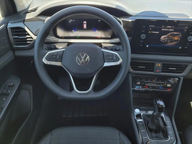 2025 Volkswagen Taos 1.5T SE Black