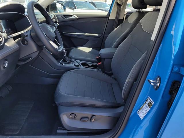 2025 Volkswagen Taos 1.5T SE Black