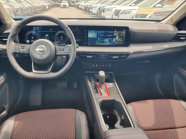 2025 Nissan Kicks SR FWD
