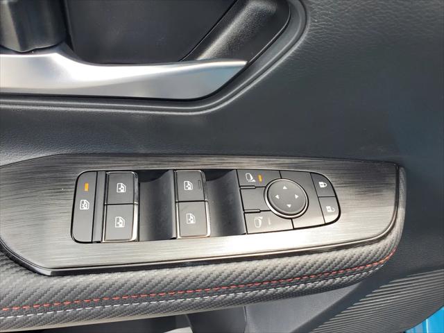 2025 Nissan Kicks SR FWD