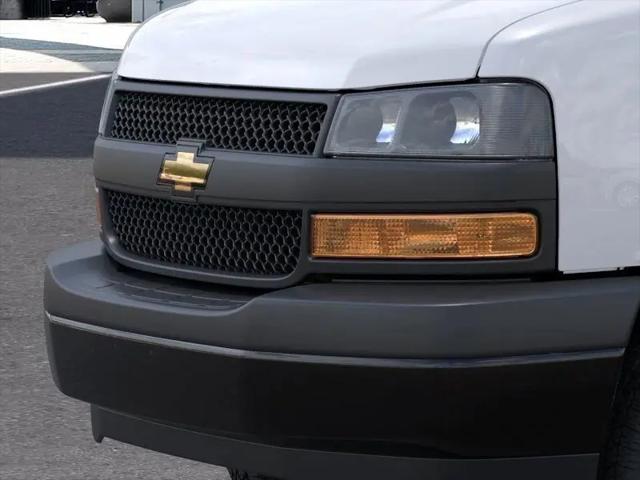 2025 Chevrolet Express Cutaway 4500 Van