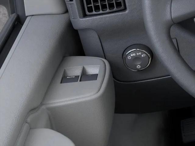 2025 Chevrolet Express Cutaway 4500 Van