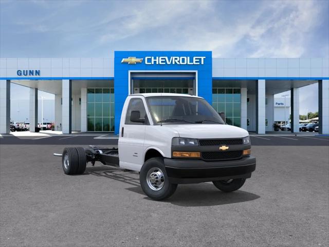2025 Chevrolet Express Cutaway 4500 Van for sale in Selma, TX