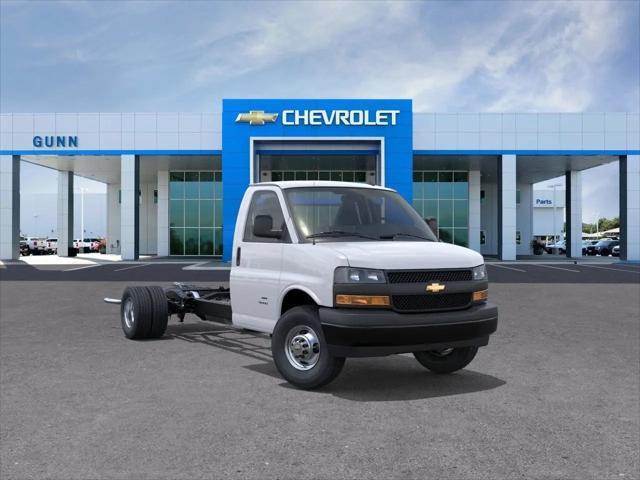 2025 Chevrolet Express Cutaway 4500 Van for sale in Selma, TX