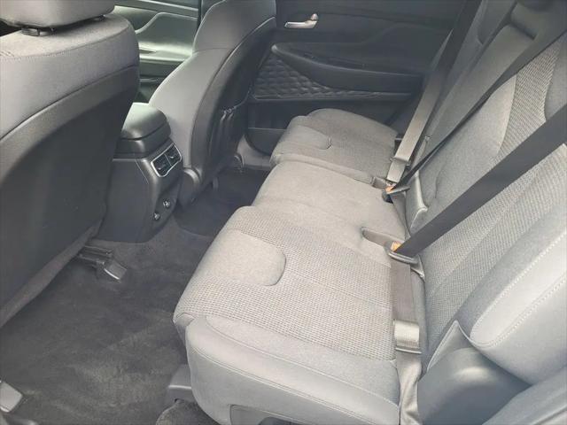 2022 Hyundai Santa Fe SE