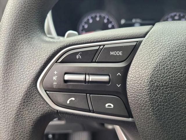 2022 Hyundai Santa Fe SE