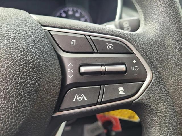 2022 Hyundai Santa Fe SE