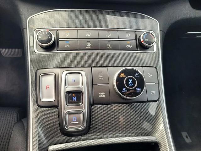 2022 Hyundai Santa Fe SE