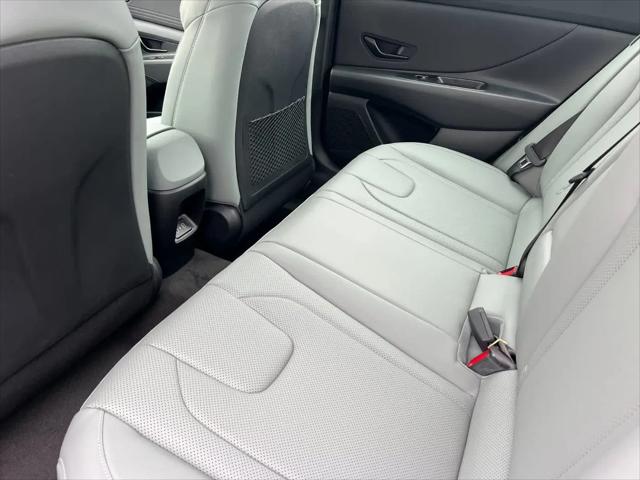 2025 Hyundai Elantra Hybrid Limited