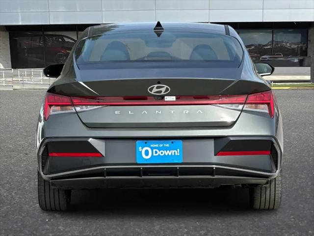 2025 Hyundai Elantra Hybrid Limited