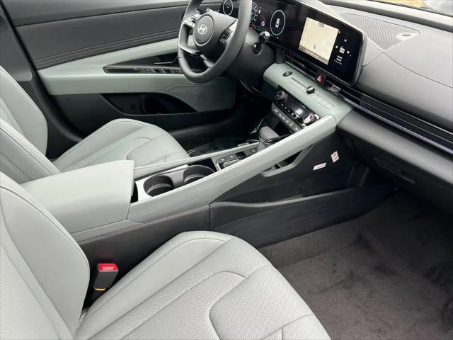 2025 Hyundai Elantra Hybrid Limited