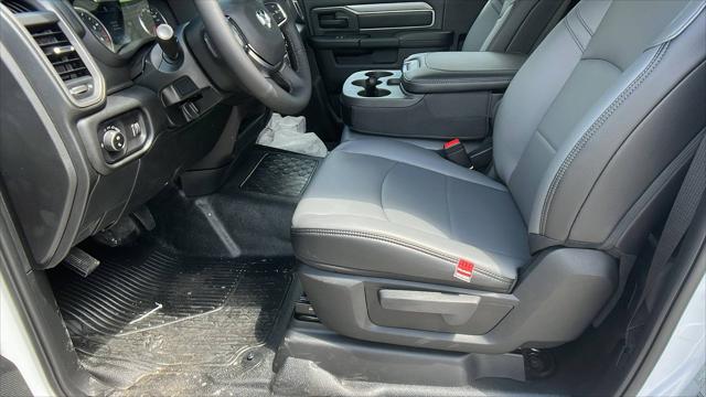 2025 Ram 3500 Tradesman/Big Horn