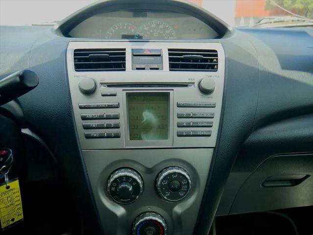 2010 Toyota Yaris Base