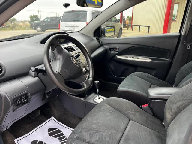 2010 Toyota Yaris Base