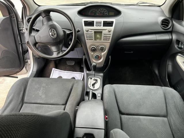 2010 Toyota Yaris Base