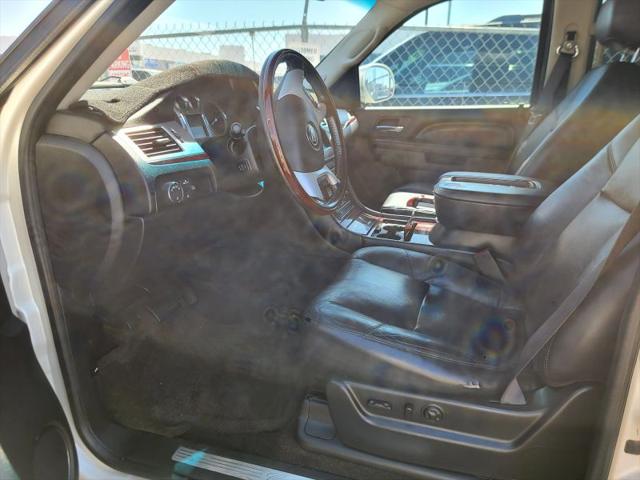 2012 Cadillac Escalade Standard