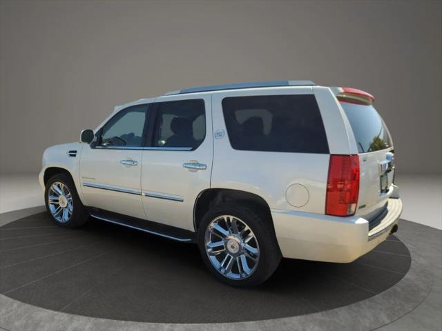 2012 Cadillac Escalade Standard