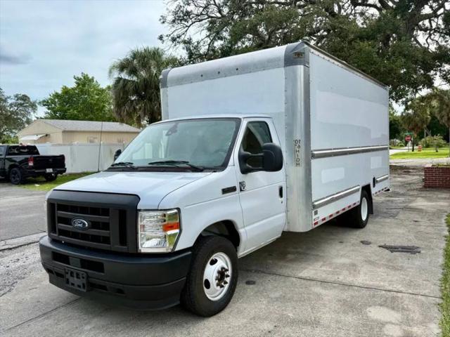 2022 Ford E-350 Cutaway Base