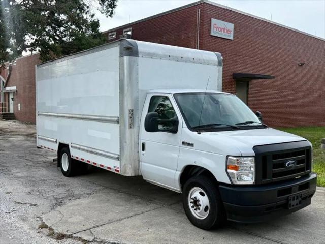 2022 Ford E-350 Cutaway Base
