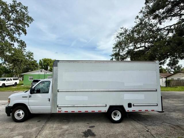 2022 Ford E-350 Cutaway Base
