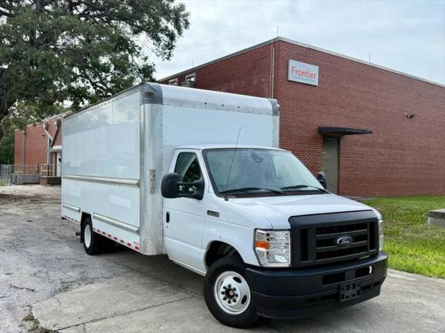 2022 Ford E-350 Cutaway Base