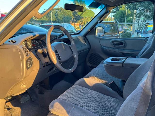 2002 Ford F-150 LARIAT