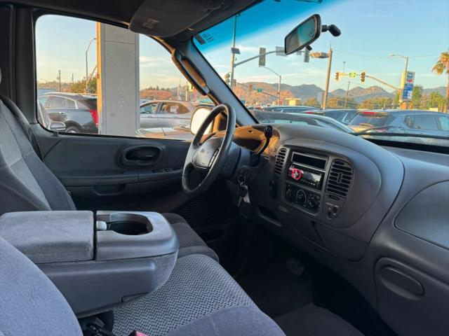 2002 Ford F-150 LARIAT